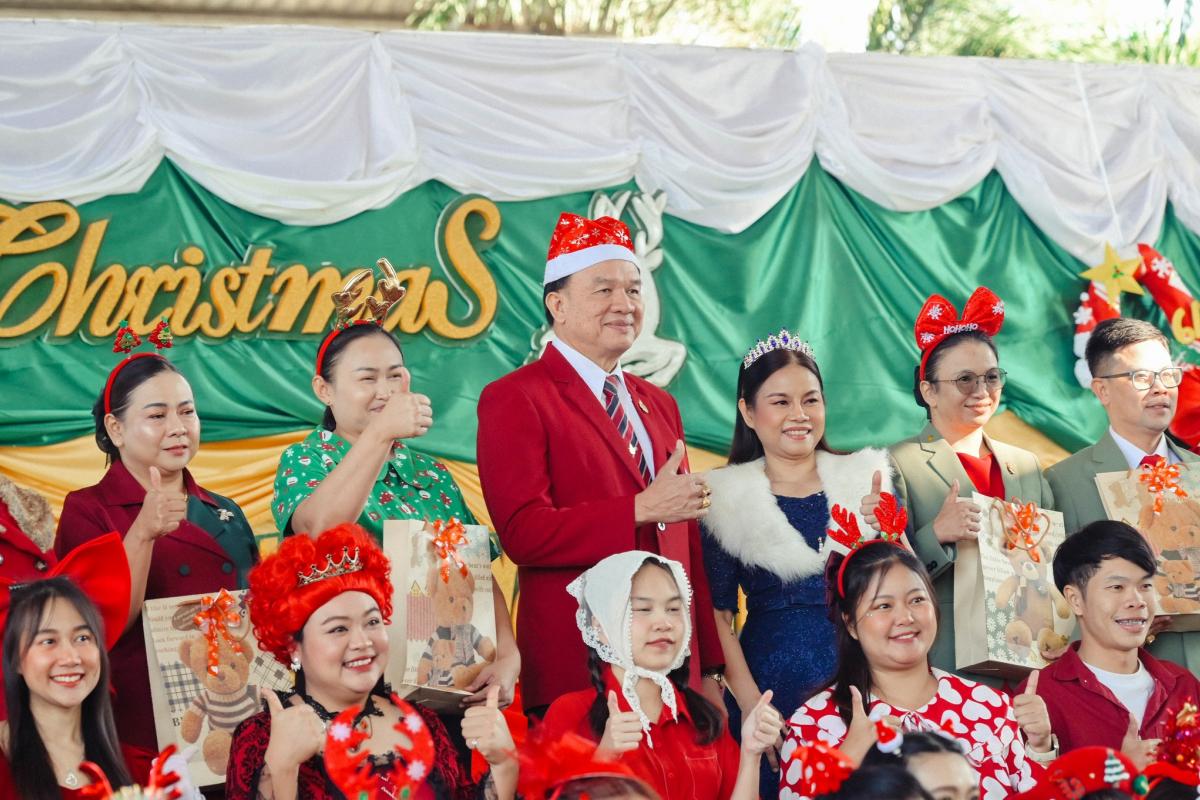 กิจกรรมวันคริสต์มาส Merry Christmas ประจำปีการศึกษา 2567