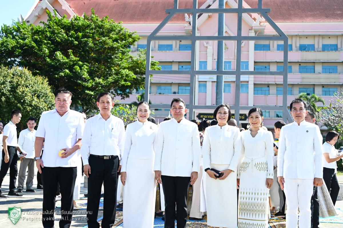 โรงเรียนเพชรพิทยาคม ร่วมพิธีบวงสรวงก่อสร้างซุ้มถวายดอกไม้จันทน์ จังหวัดเพชรบูรณ์
