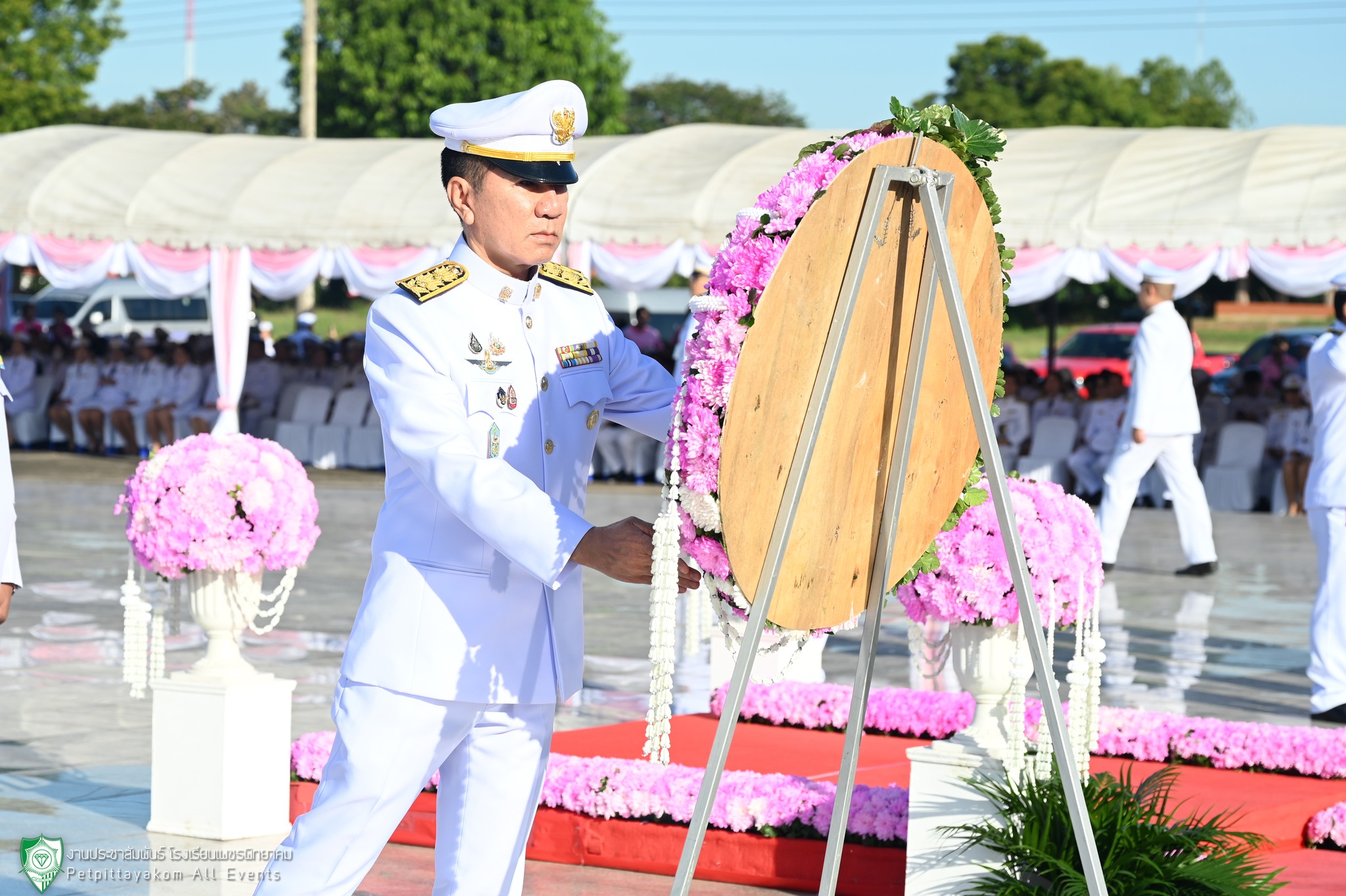 พิธีวางพวงมาลา วันปิยมหาราช โรงเรียนเพชรพิทยาคม