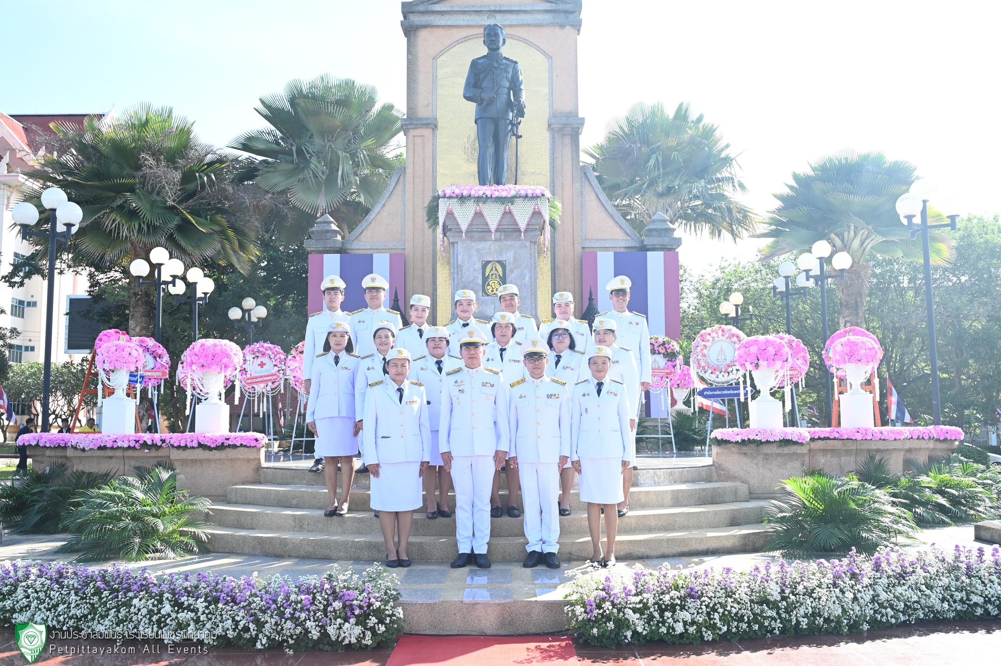 พิธีวางพวงมาลา วันปิยมหาราช โรงเรียนเพชรพิทยาคม