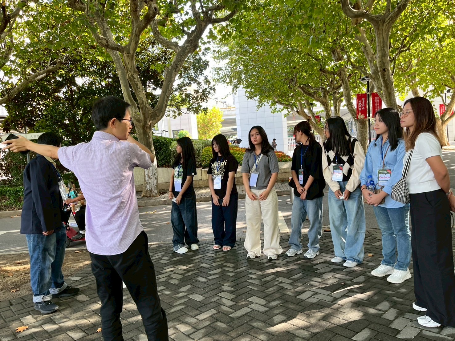 นักเรียนเพชรพิทยาคมเยี่ยมชมมหาวิทยาลัยในจีน