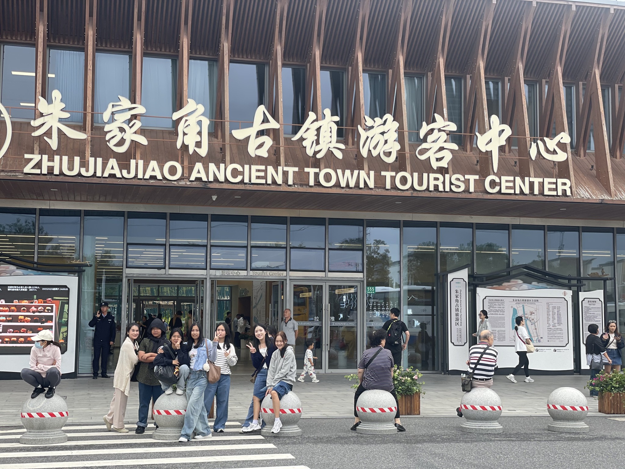 วัดพระหยกขาว