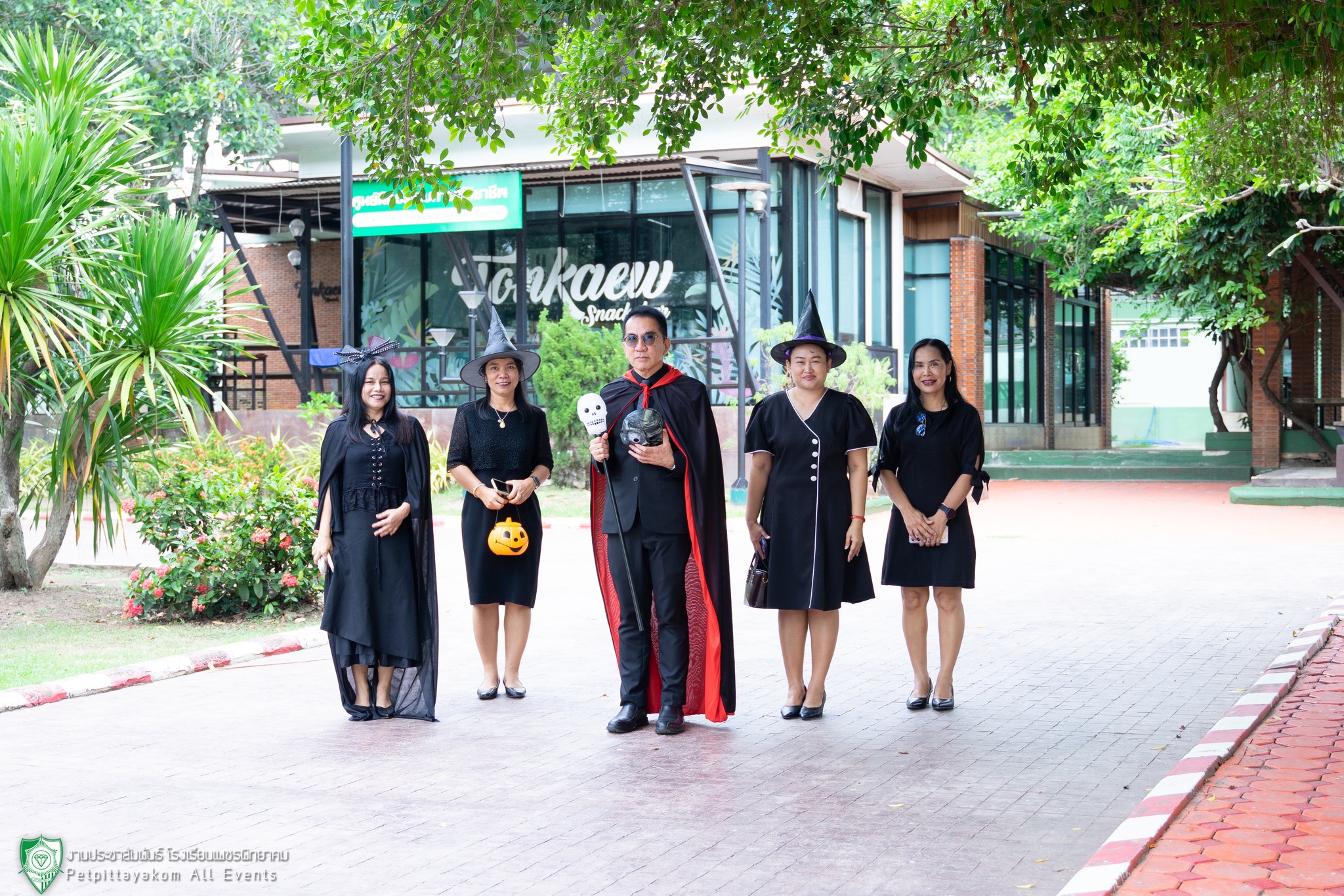 ดร.พีระวัตร จันทกูล ประธานในพิธี กล่าวเปิดกิจกรรม