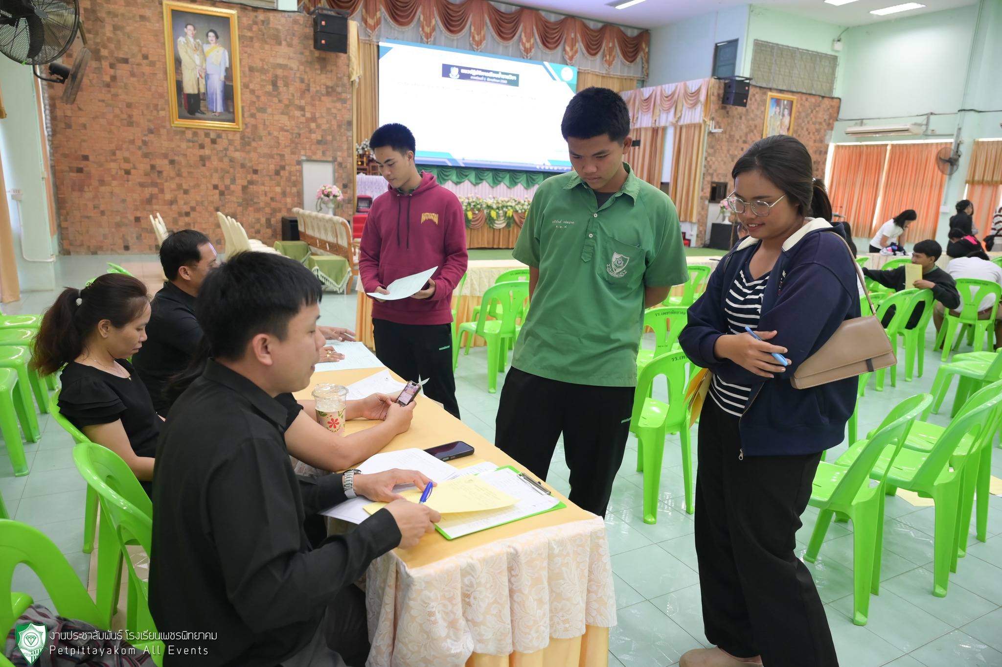 บรรยากาศประชุมที่หอประชุมเพชร