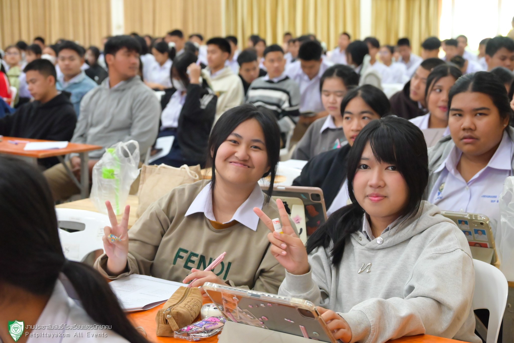 การฝึกทำข้อสอบภาษาอังกฤษ TGAT & O-NET