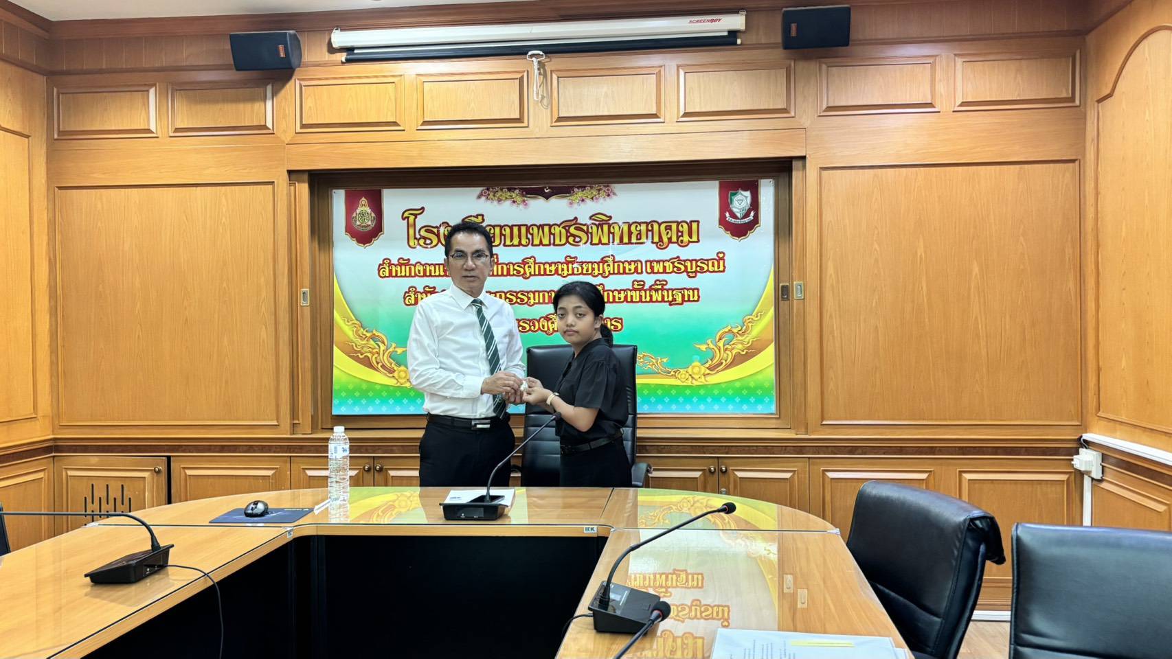 ภาพรับรายงานตัว 3