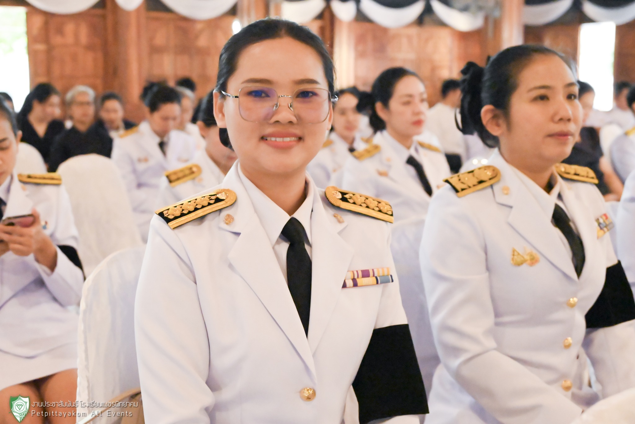 ภาพพิธีทำบุญตักบาตร