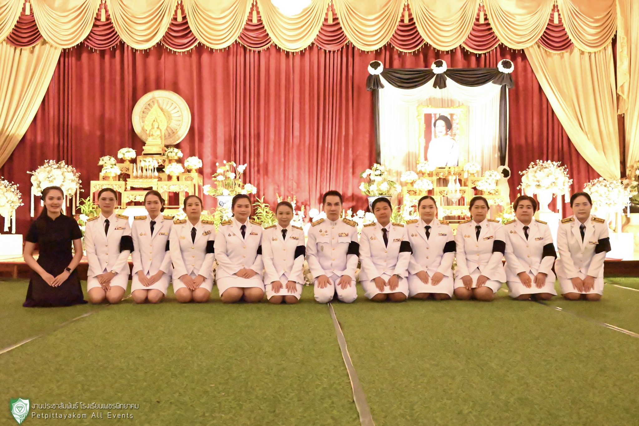 ภาพพิธีทำบุญตักบาตร