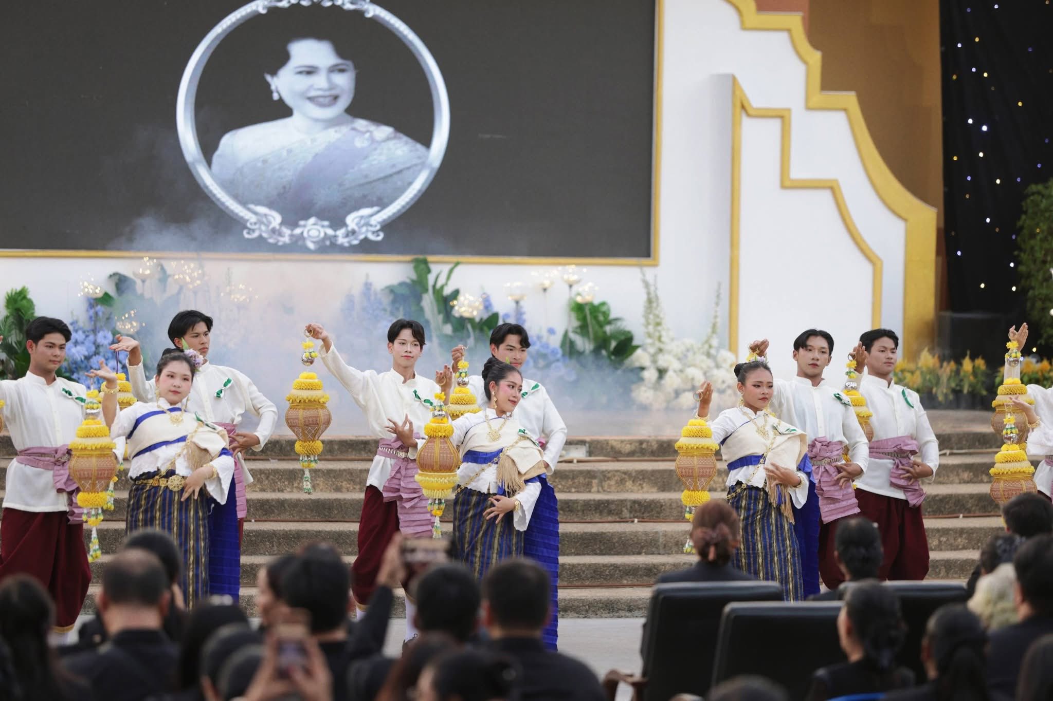 ภาพบรรยากาศพิธี