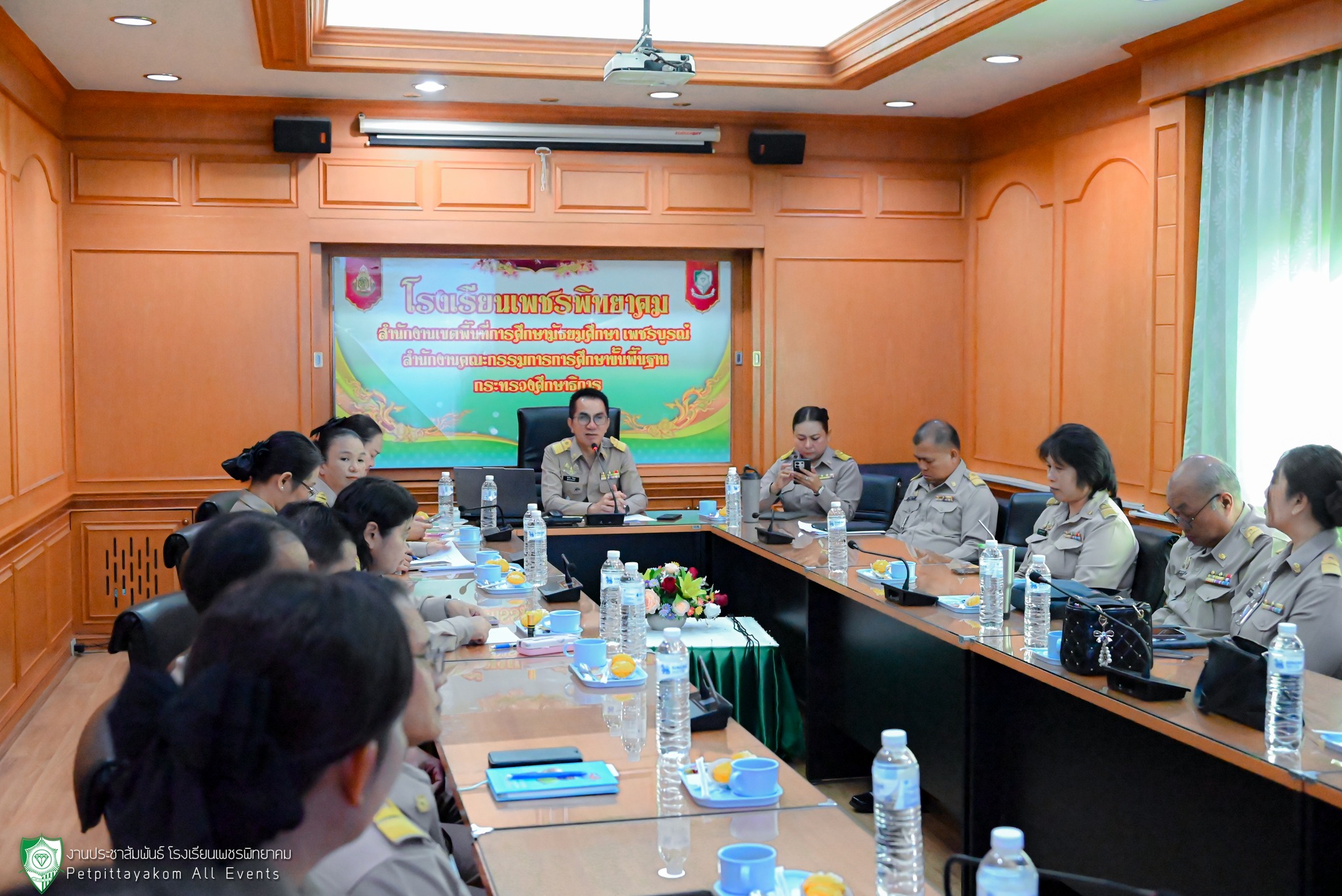 บรรยากาศการตรวจเยี่ยมความพร้อมเปิดภาคเรียนออนไลน์ 7