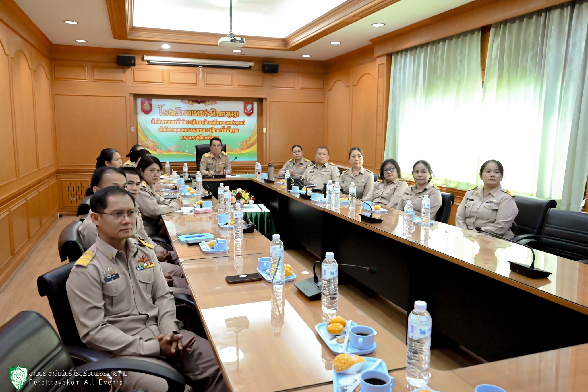 บรรยากาศการตรวจเยี่ยมความพร้อมเปิดภาคเรียนออนไลน์ 9