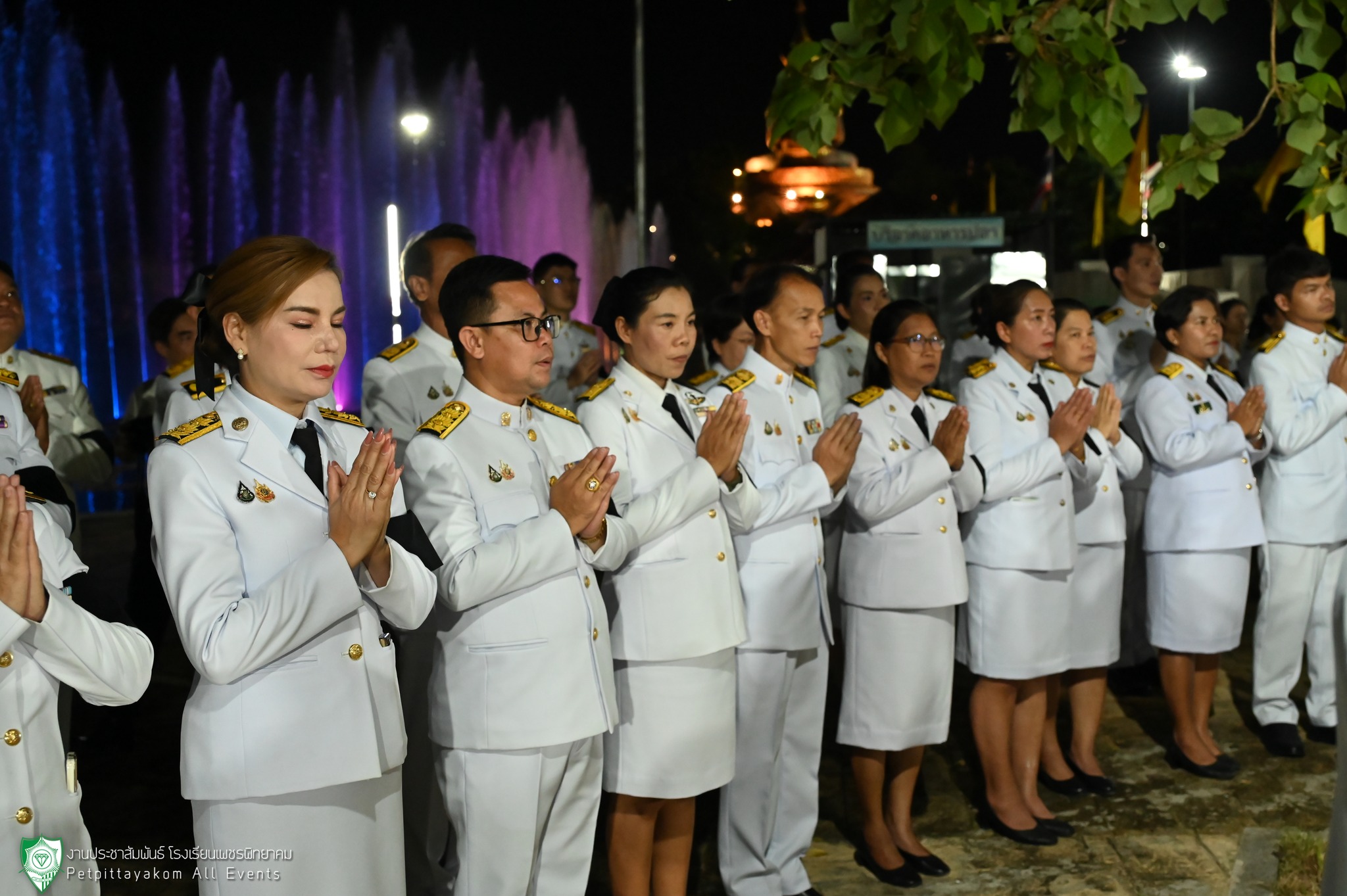 พิธีเชิญพุ่มดอกบัวประดิษฐ์พระราชทาน ภาพที่ 8
