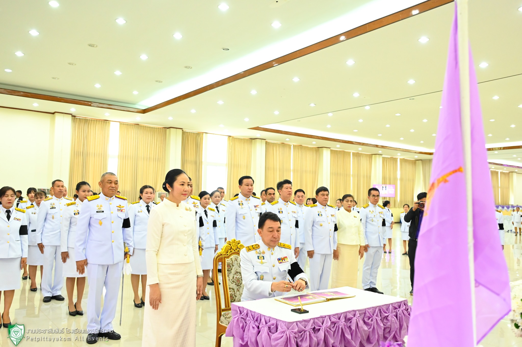 พิธีทำบุญตักบาตรเฉลิมพระเกียรติ ภาพที่ 6