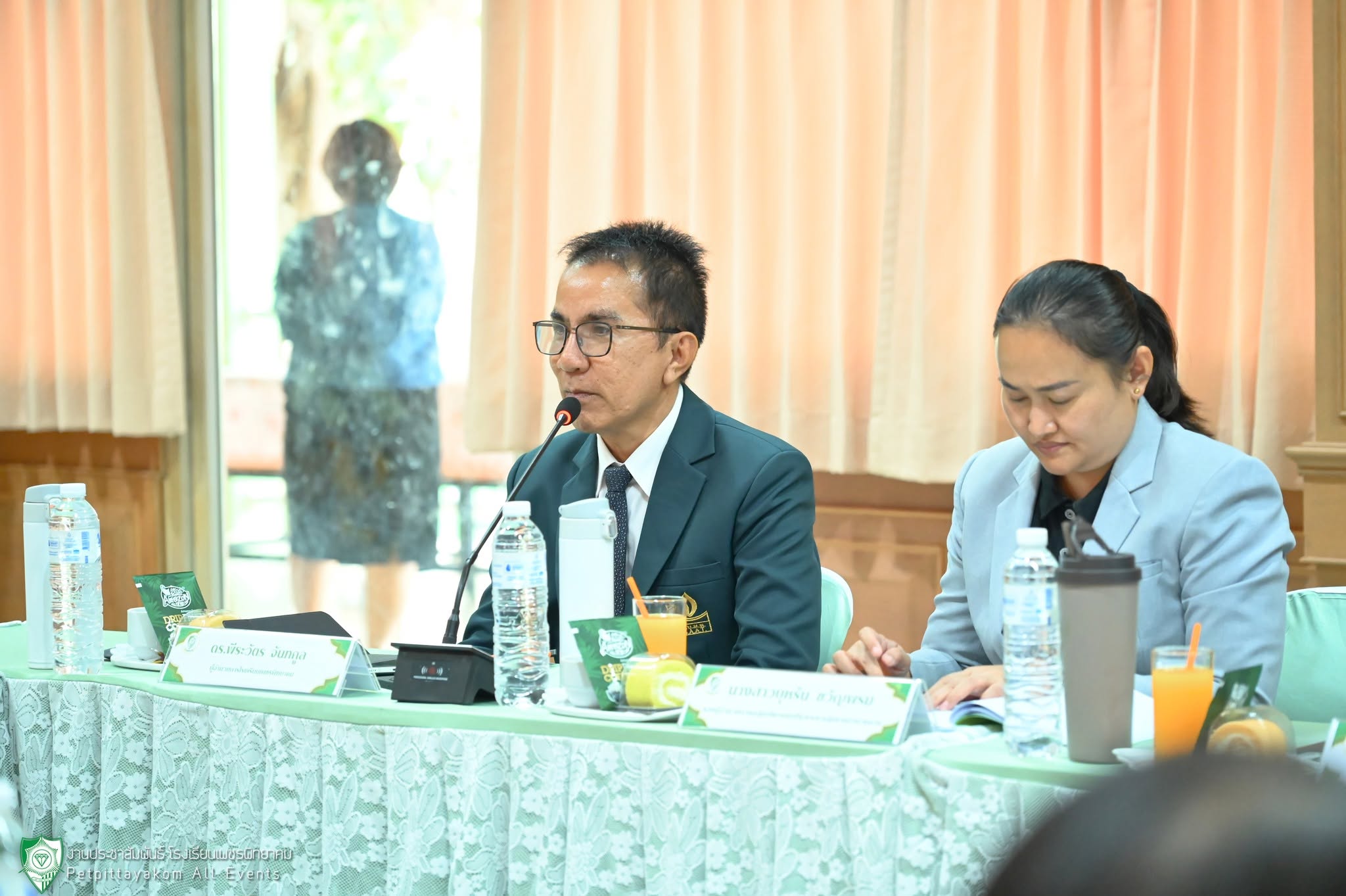 บรรยากาศการประชุมคณะกรรมการสถานศึกษาขั้นพื้นฐาน โรงเรียนเพชรพิทยาคม ภาพที่ 5