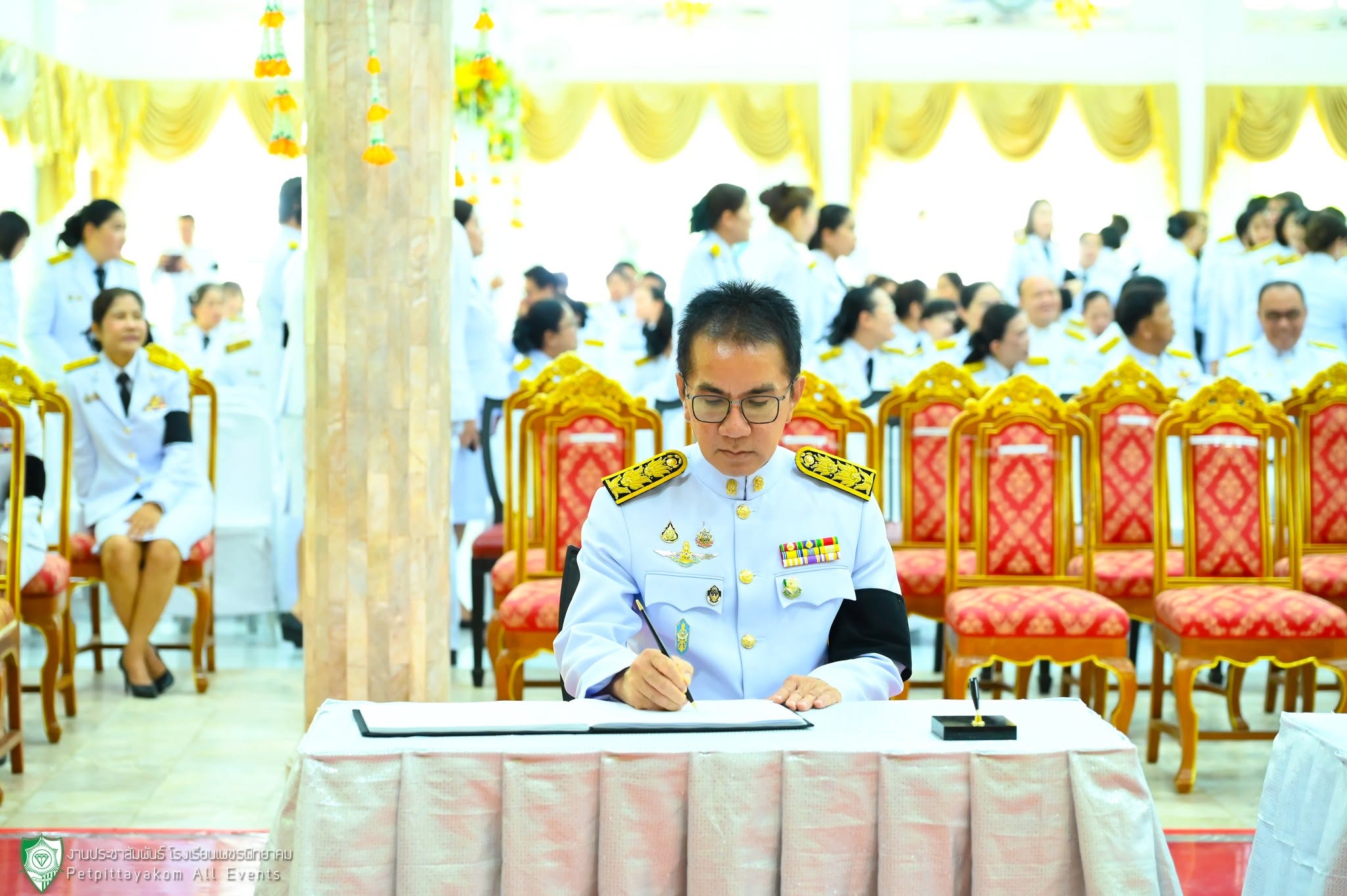 พิธีถวายน้ำสรงพระศพ โรงเรียนเพชรพิทยาคม ภาพที่ 8