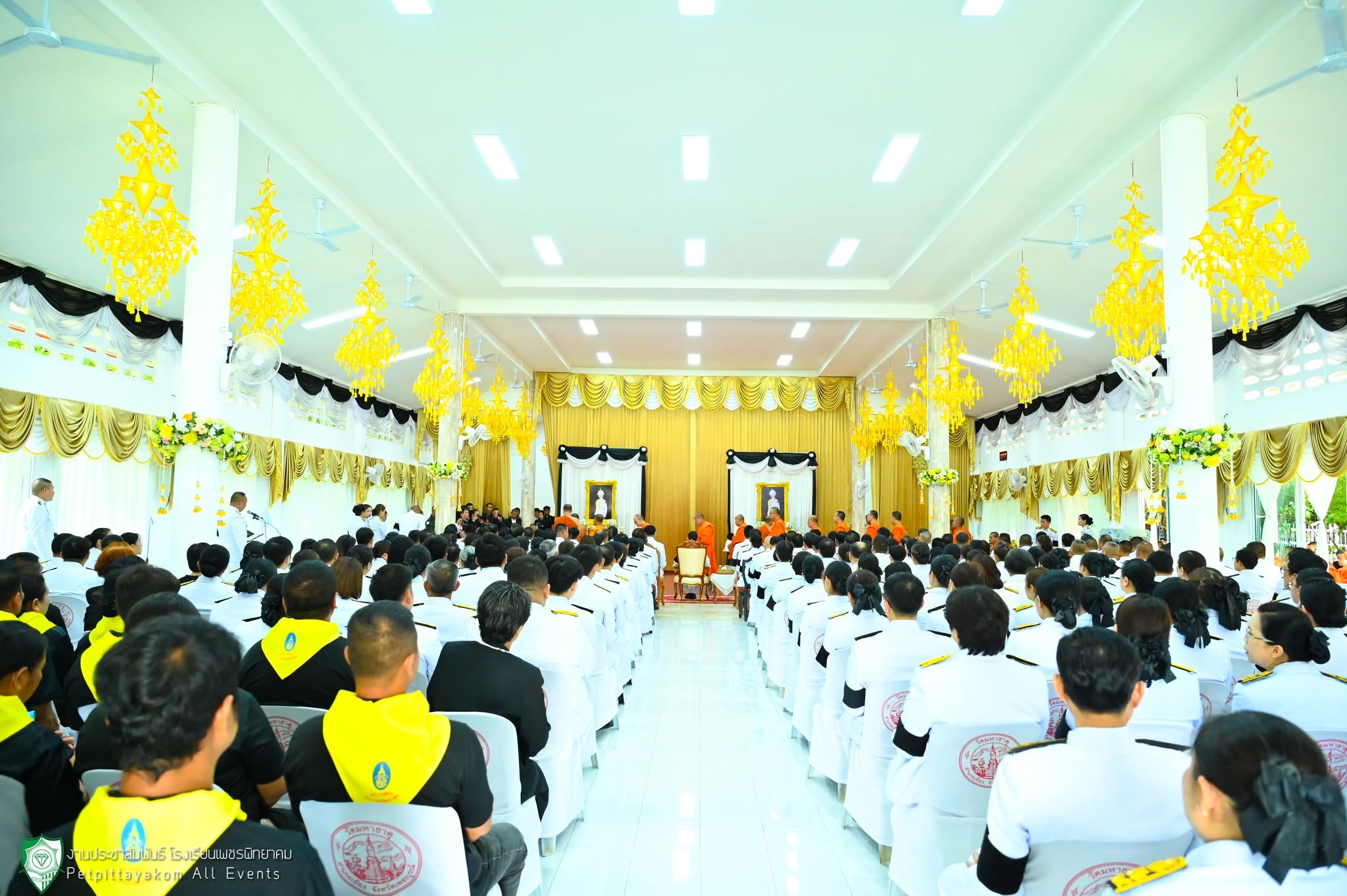 พิธีถวายน้ำสรงพระศพ โรงเรียนเพชรพิทยาคม ภาพที่ 10