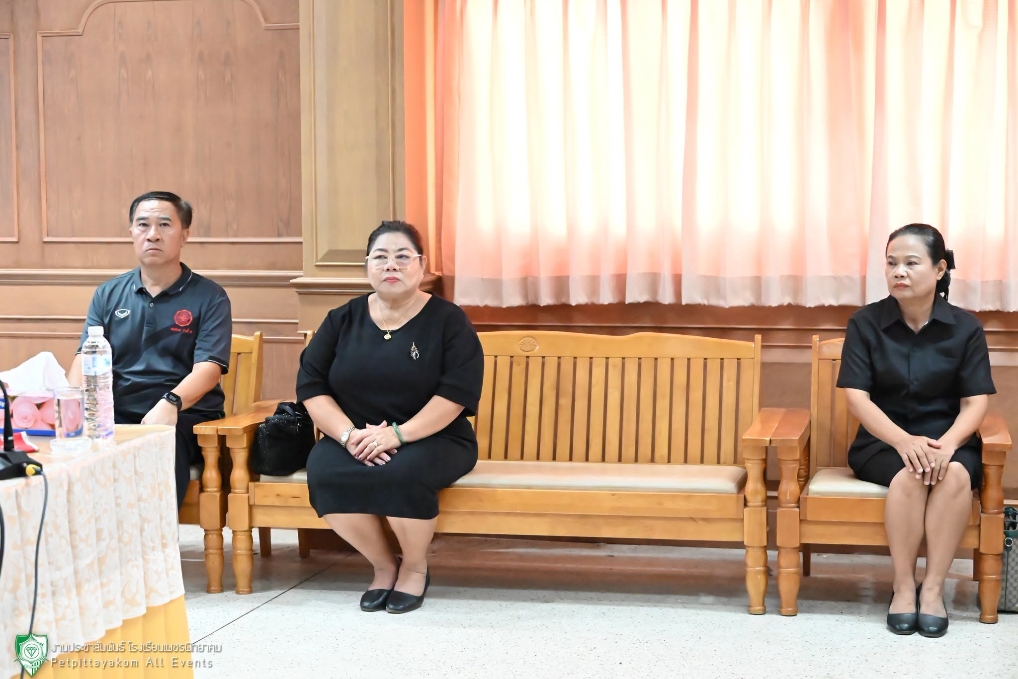ภาพบรรยากาศกิจกรรมอบรมสารวัตรนักเรียน 6