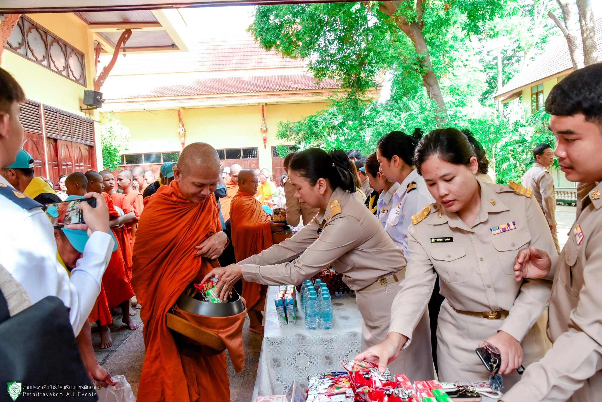 บรรยากาศพิธีถวายพระพร 9