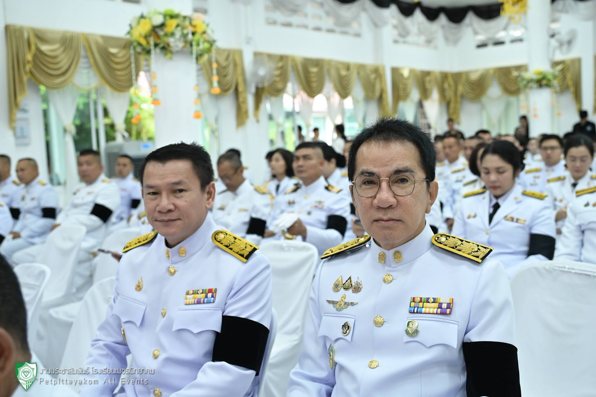 ร่วมพิธีทำบุญตักบาตร อุทิศถวายพระราชกุศล เนื่องในวันแม่แห่งชาติ