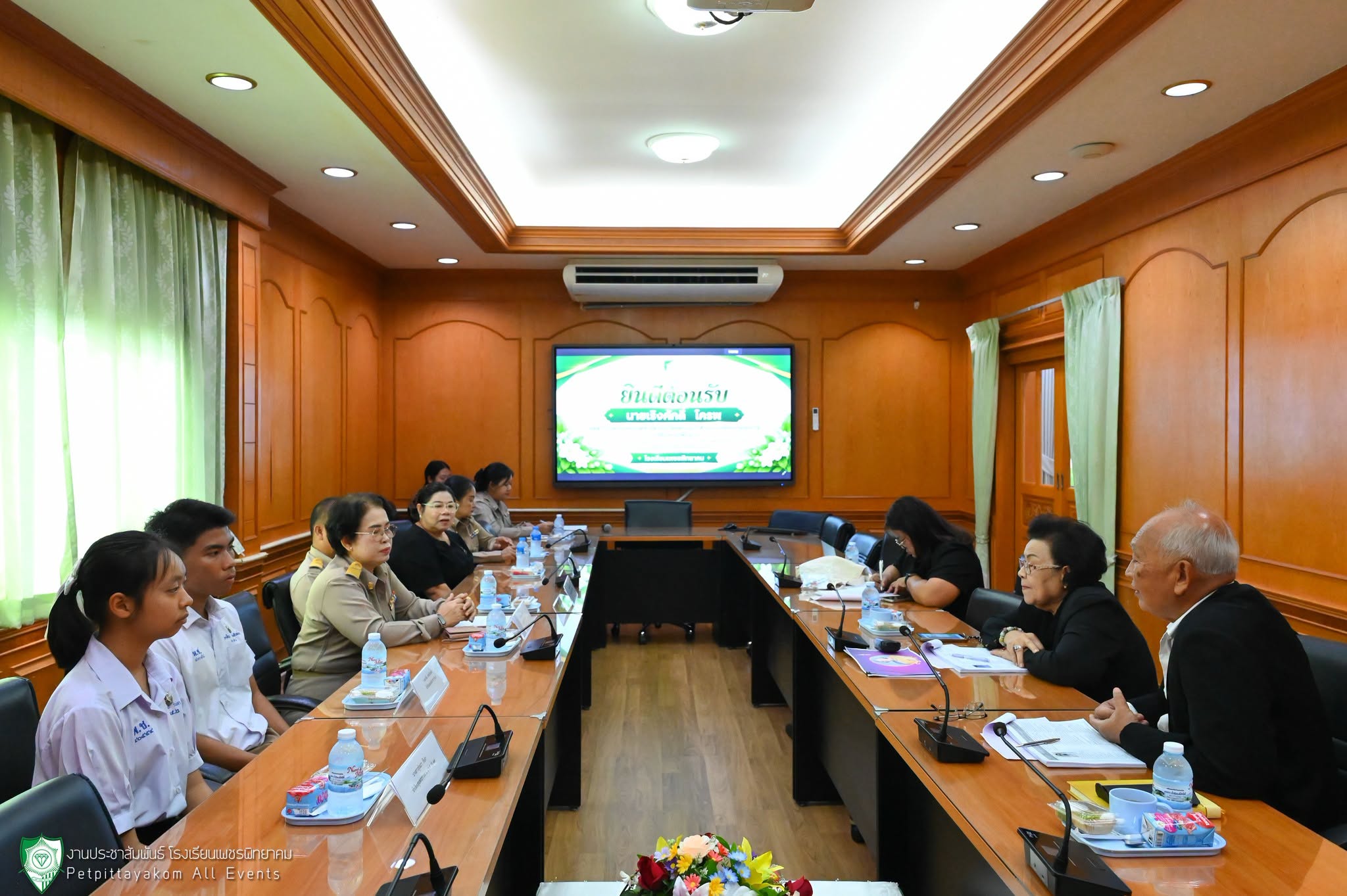 ต้อนรับคณะติดตามตรวจเยี่ยมนักเรียนทุน ม.ท.ศ. ภาพที่ 4