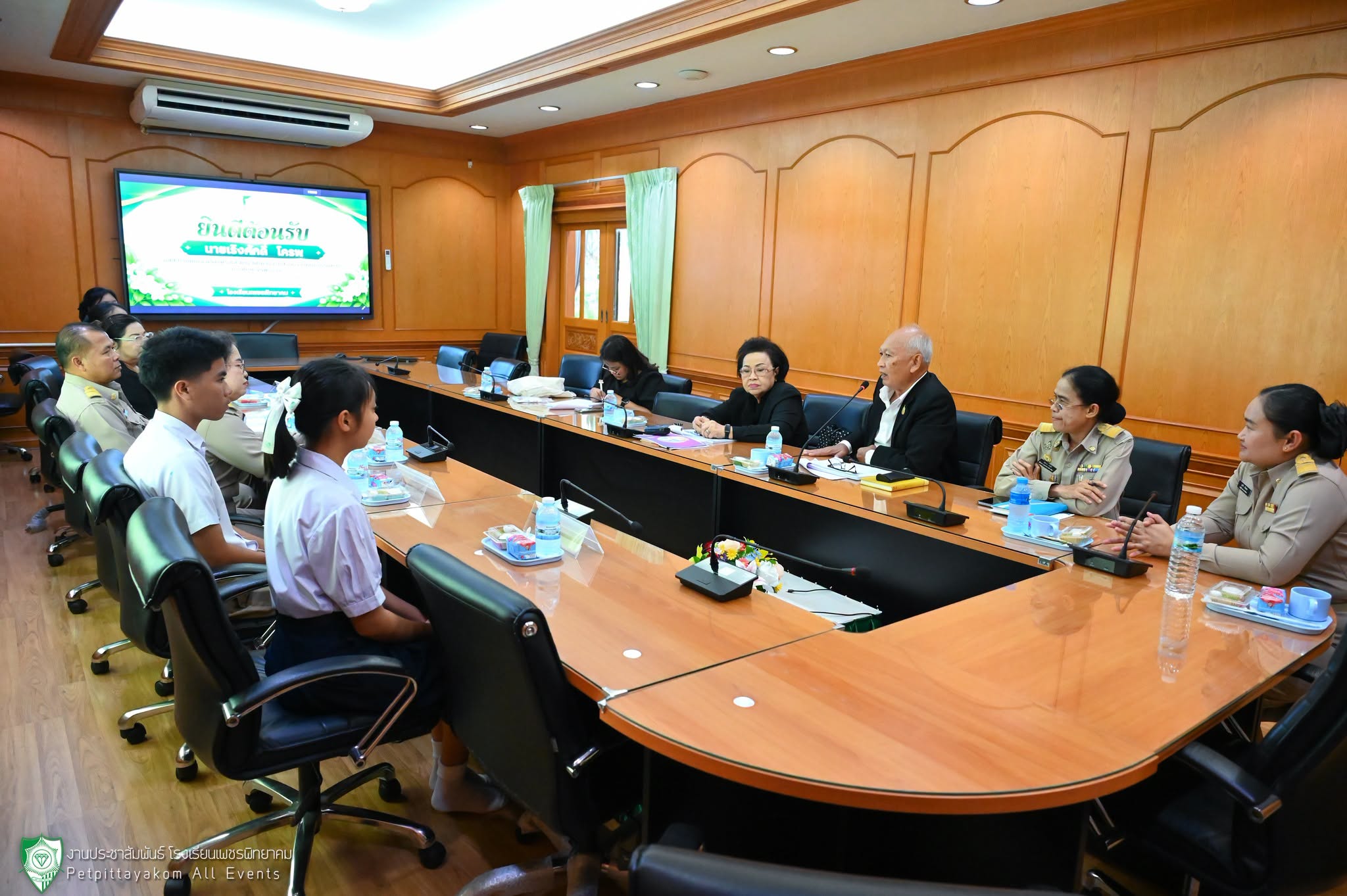 ต้อนรับคณะติดตามตรวจเยี่ยมนักเรียนทุน ม.ท.ศ. ภาพที่ 6