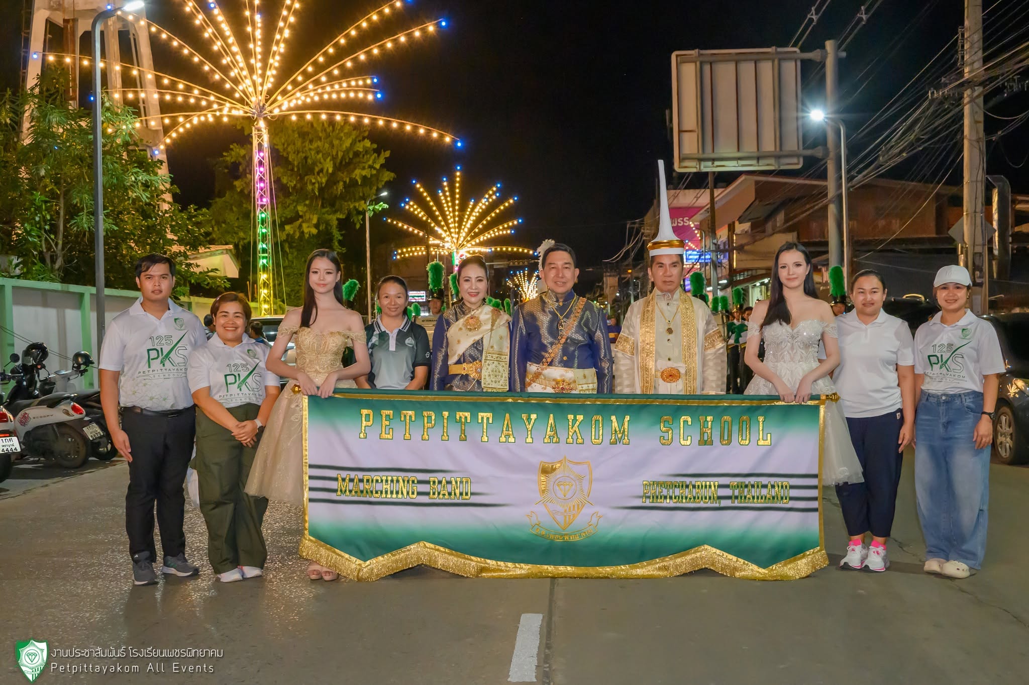 ประมวลภาพขบวนแห่พระพุทธมหาธรรมราชา ภาพที่ 16