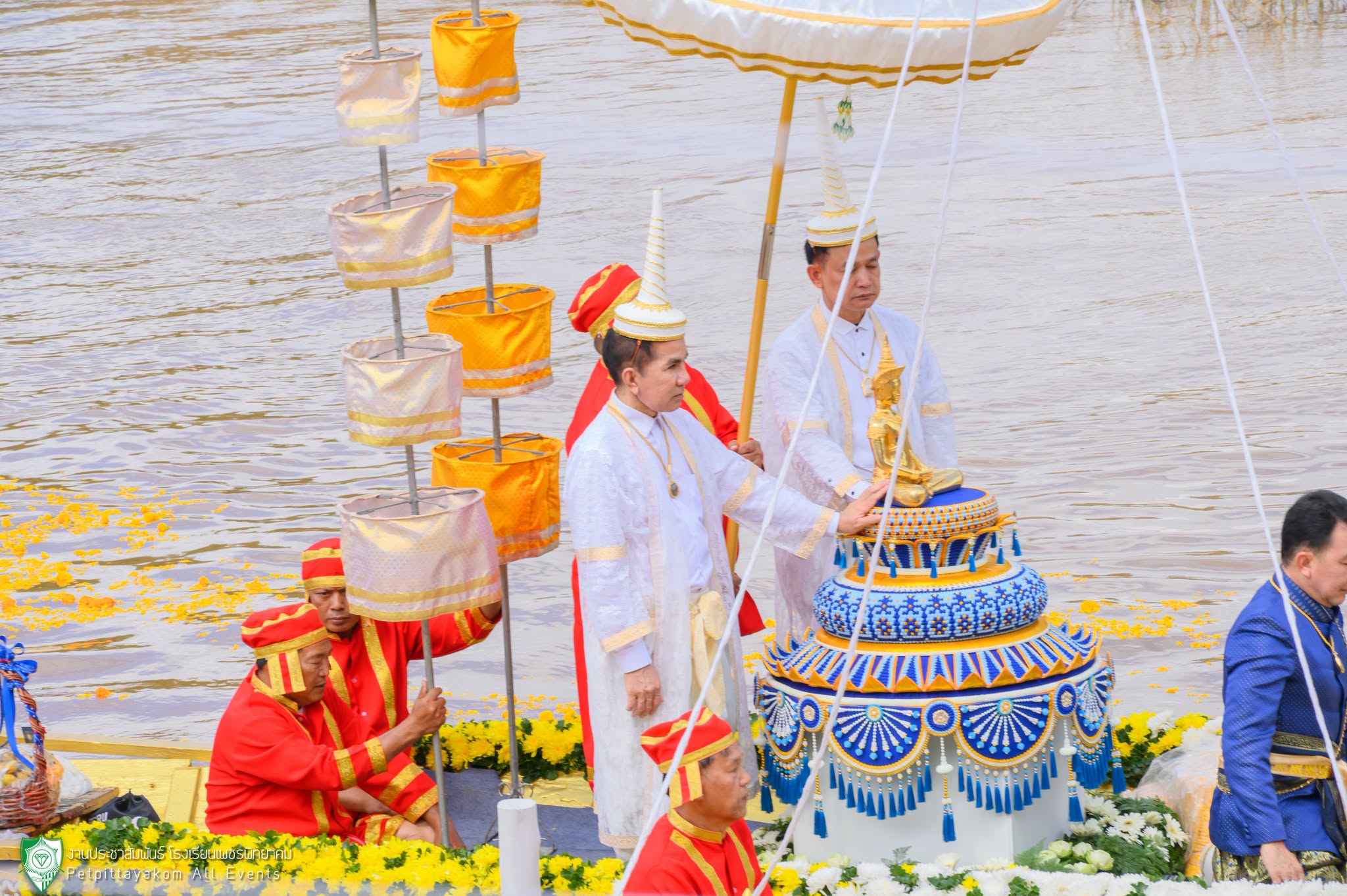 ประมวลภาพประเพณีอุ้มพระดำน้ำ ภาพที่ 10