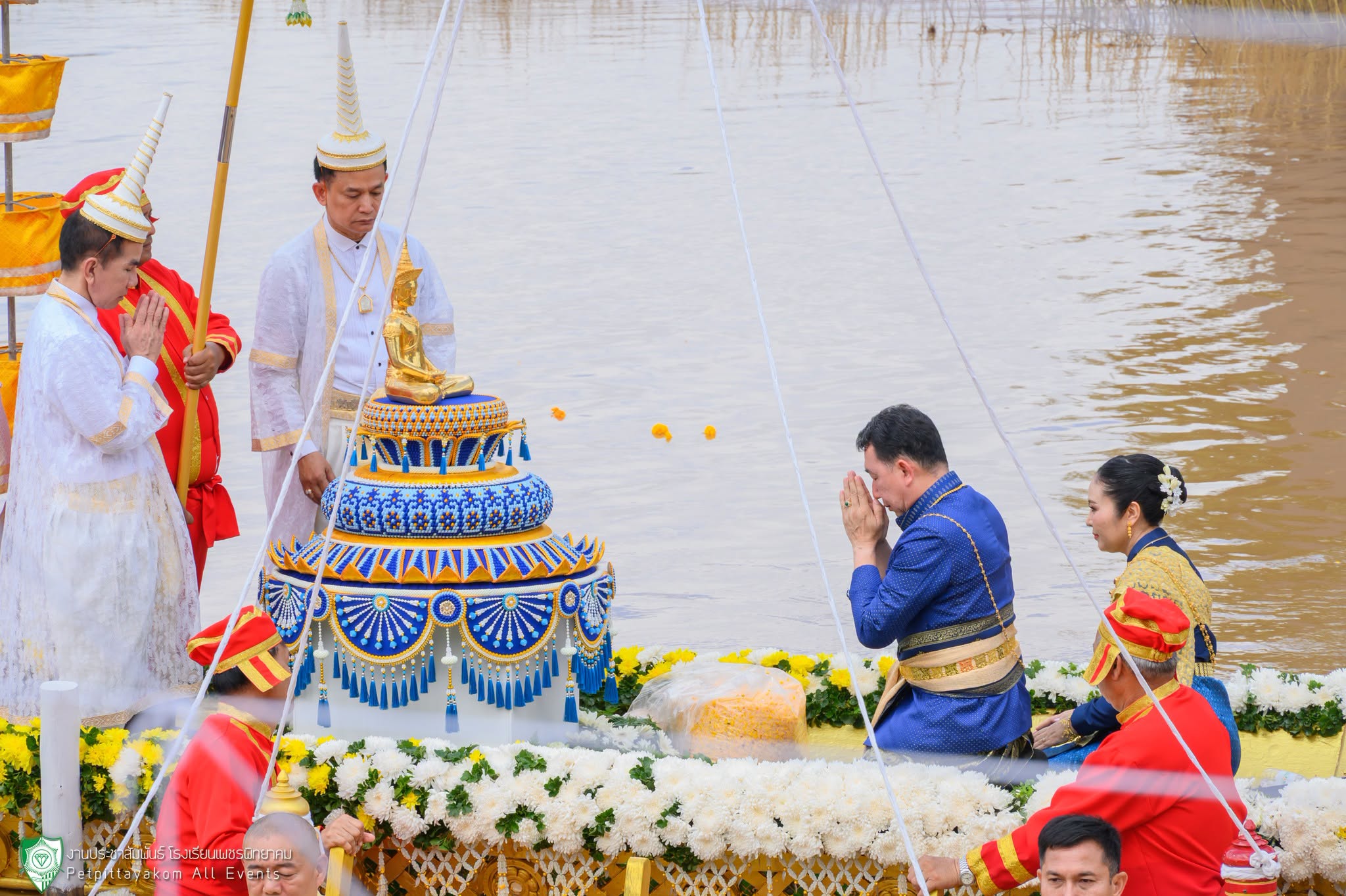 ประมวลภาพประเพณีอุ้มพระดำน้ำ ภาพที่ 11