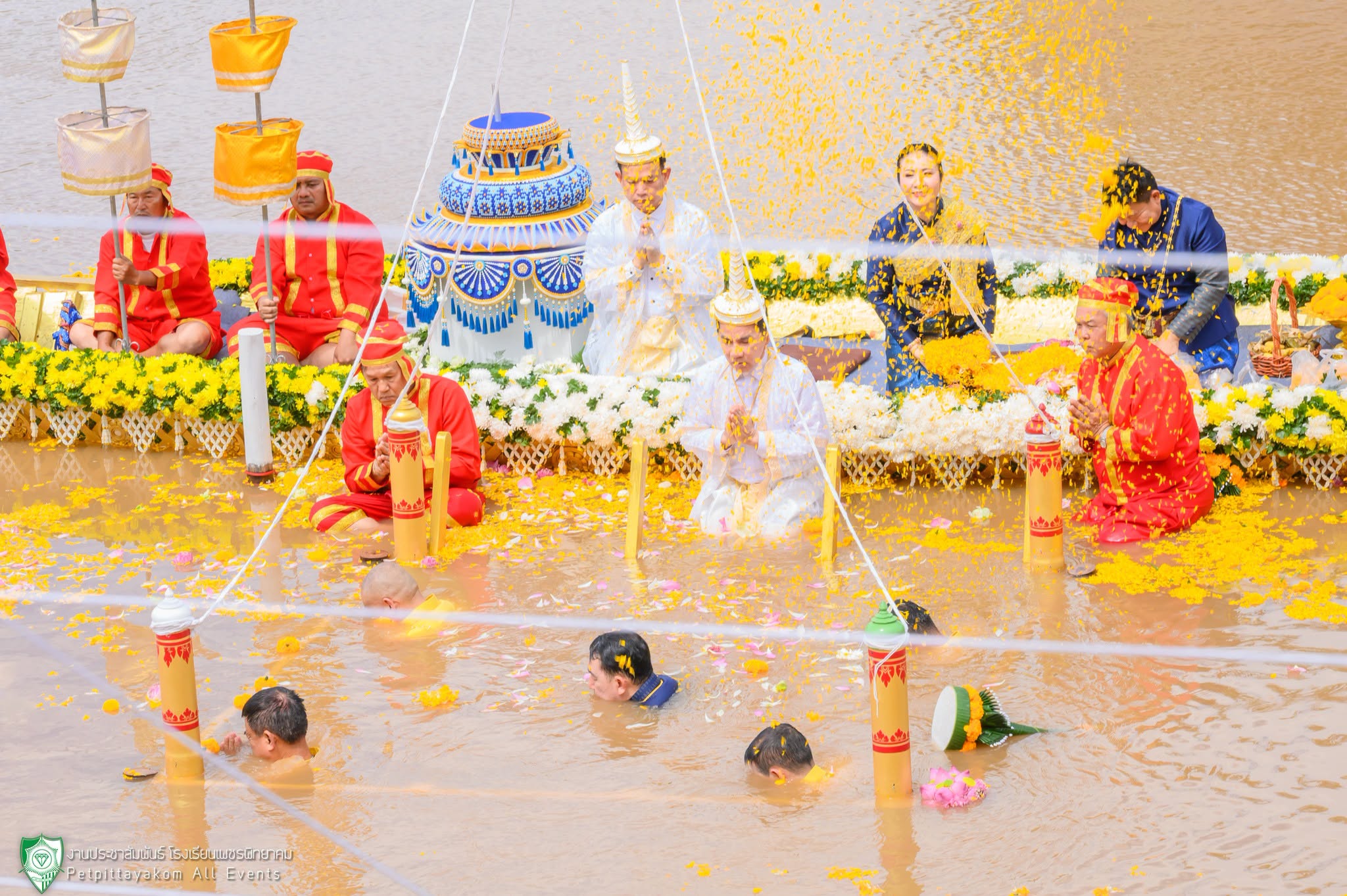 ประมวลภาพประเพณีอุ้มพระดำน้ำ ภาพที่ 13