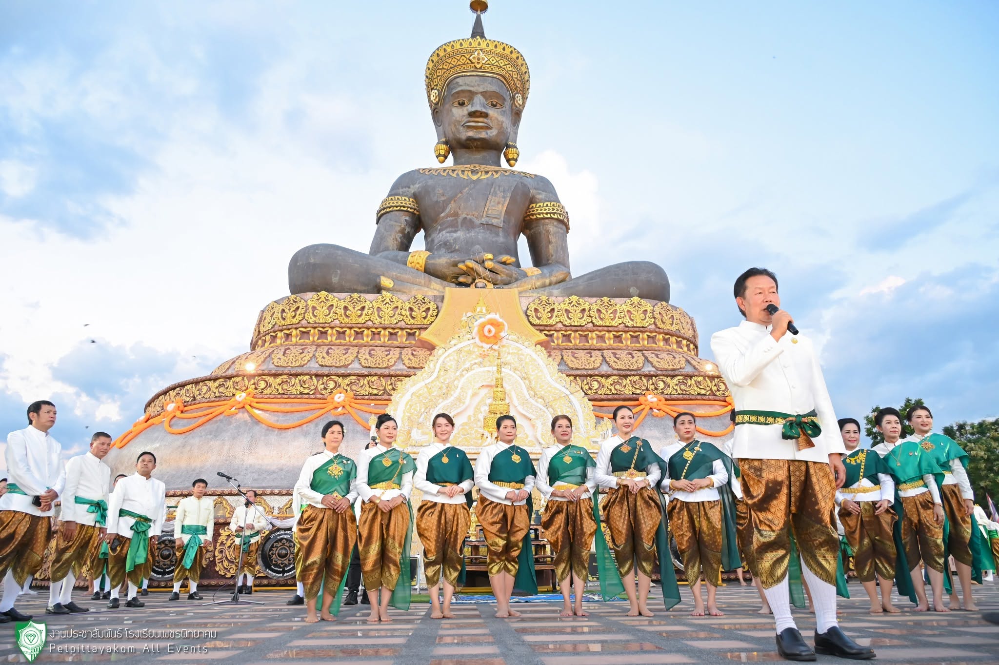 ประมวลภาพรำถวายพระพุทธมหาธรรมราชา ภาพที่ 6