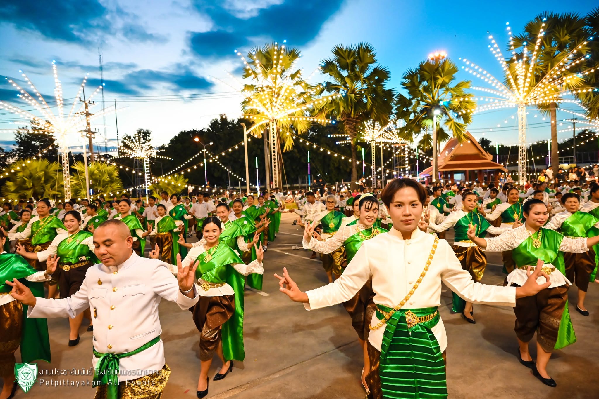 ประมวลภาพรำถวายพระพุทธมหาธรรมราชา ภาพที่ 16